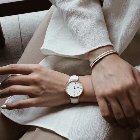 Daniel Wellington Petite Bondi Watch - White Leather Strap,  Rose Gold NWT - Picture 9 of 9